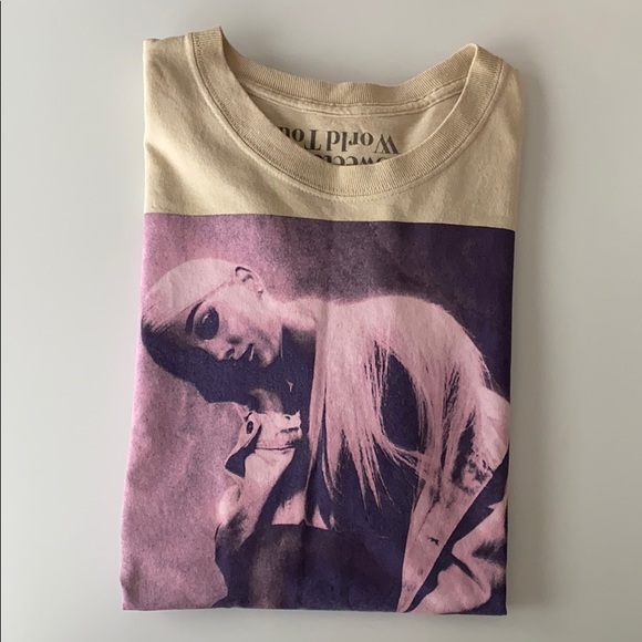 Ariana Grande Tops - Ariana Grande Sweetener Tour 2019 T Size L